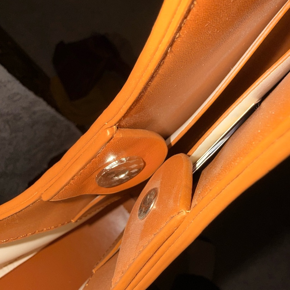 Tan Leather Shoulder Bag - Picture 9 of 9